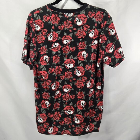 All Over Skulls Print Men T-Shirt WXYZ LG Short Sleeve Front Pocket Halloween - Picture 6 of 8